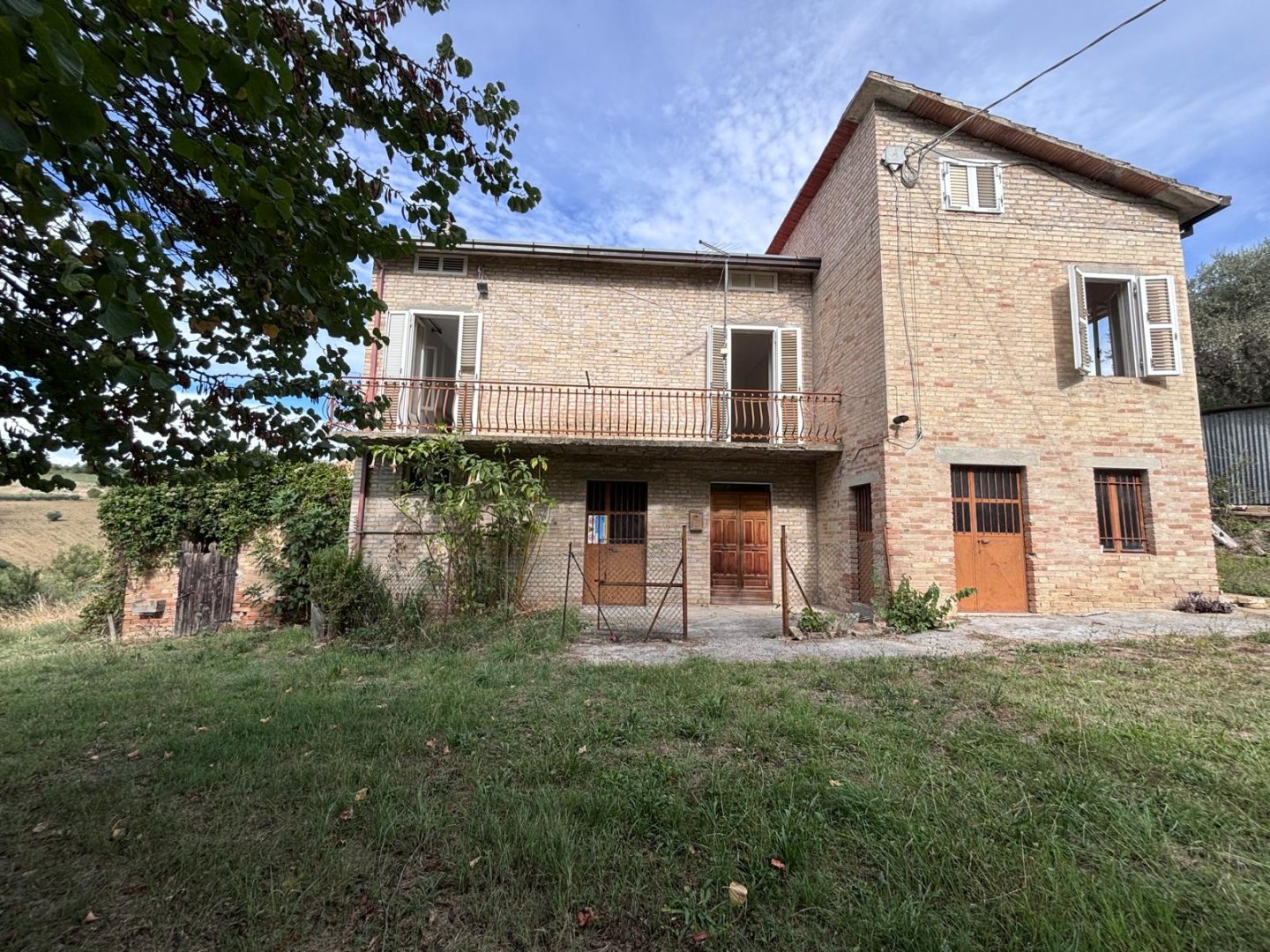 Casa Indipendente A Magliano Di Tenna con Terreno Agricolo